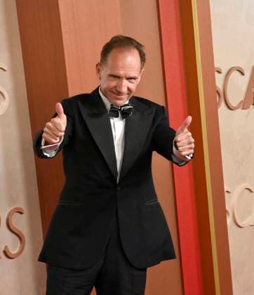 Ralph Fiennes arrives on the red carpet for the 97th Academy Awards in the Hollywood section of Los Angeles on Sunday, March 2, 2025.  LAP20250302407 JIMxRUYMEN