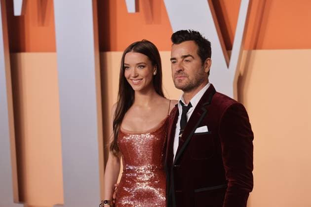 2025 Vanity Fair Oscar Party - Arrivals Nicole Brydon Bloom, Justin Theroux attends the 2025 Vanity Fair Oscar Party at Wallis Annenberg Center for the Performing Arts on March 02, 2025 in Beverly Hills, California. Beverly Hills Wallis Annenberg Center for the CA USA Copyright: xCraSH imageSPACEx