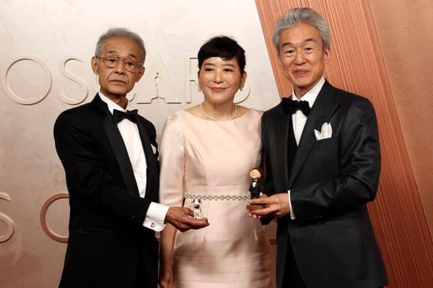Daisuke Nishio, Gast und Takashi Washio bei der Oscar Verleihung 2025 97th Annual Academy Awards im Dolby Theatre. Los Angeles, 02.03.2025
