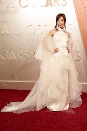 Linda Dong bei der Oscar Verleihung 2025 97th Annual Academy Awards im Dolby Theatre. Los Angeles, 02.03.2025