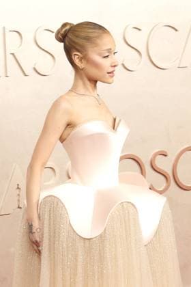 USA - 97th Annual Academy Awards - Los Angeles LOS ANGELES - MAR 2: Ariana Grande at the 97th Annual Academy Awards at the Dolby Theater on March 2, 2025 in Los Angeles, CA Los Angeles CA USA  Copyright: xHPAx xHutchinsxPhotox