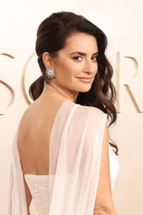 USA - 97th Annual Academy Awards - Los Angeles LOS ANGELES - MAR 2: Penelope Cruz at the 97th Annual Academy Awards at the Dolby Theater on March 2, 2025 in Los Angeles, CA Los Angeles CA USA  Copyright: xHPAx xHutchinsxPhotox