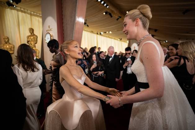 Ariana Grande and Elle Fanning arrive on the red carpet of the 97th OscarsÂ® at the DolbyÂ® Theatre at Ovation Hollywood on Sunday, March 2, 2025. Los Angeles CA USA  34776344PLX