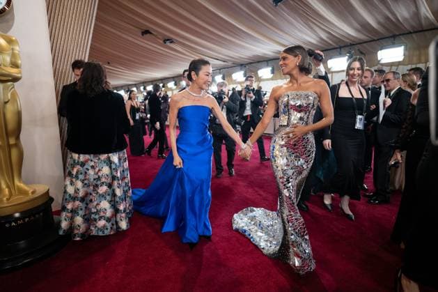 Michelle Yeoh and Halle Berry arrives on the red carpet of the 97th OscarsÂ® at the DolbyÂ® Theatre at Ovation Hollywood on Sunday, March 2, 2025. Los Angeles CA USA  34776347PLX