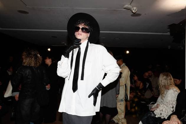 Front row during the Weinsanto Womenswear Ready To Wear Fall Winter 2025 20266 show during Paris Fashion Week PFW Raphaël Say on the front row of the Weinsanto Womenswear Ready To Wear Fall Winter 2025 20266 show during Paris Fashion Week PFW , in Paris, France, on March 3, 2025 Christophe Clovis Bestimage Celebs during the Weinsanto Womenswear Ready To Wear Fall Winter 2025 20266 show during Paris Fashion Week PFW , in Paris, France, on March 3, 2025 Paris France  Copyright: xChristophexClovisx xBestimagexChristophexClovisx xBestimagex