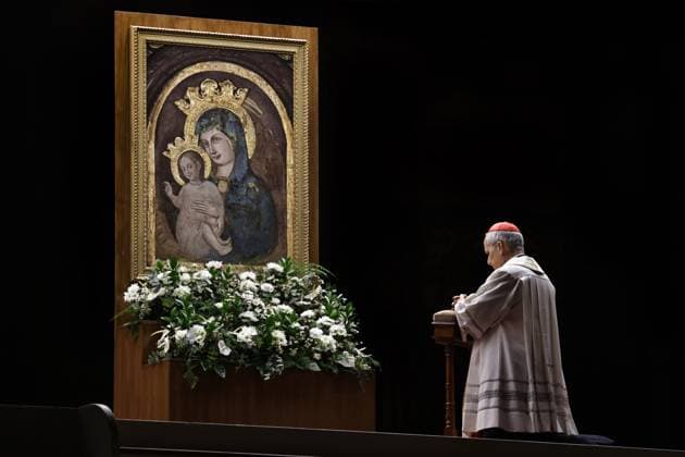 March 3, 2025 - Vatican City. Cardinal ROBERT FRANCIS PREVOST Prefect of theDicasteery for Bishops leads the Holy Rosary for the Holy Father Francis in St, Peter s Square at the Vatican. EvandroInetti_via ZUMA Wire Vatican City State - ZUMAi15_ 20250303_zaf_i15_021 Copyright: xEvandroxInettix