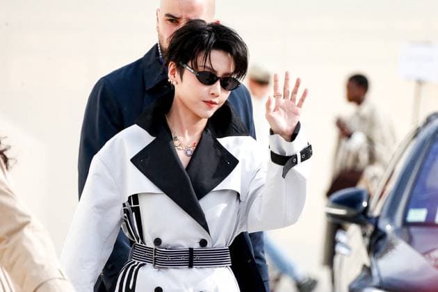 Arrivals at the Christian Dior Womenswear Ready to Wear Fall Winter 2025 2026 show during Paris Fashion Week PFW Xin Liu at the arrivals at the Christian Dior Womenswear Ready to Wear Fall Winter 2025 2026 show during Paris Fashion Week PFW , in Paris, France, March 4, 2025 Christophe Clovis Bestimage Arrivals at the Christian Dior Womenswear Ready to Wear Fall Winter 2025 2026 show during Paris Fashion Week PFW , in Paris, France, March 4, 2025 Paris France  Copyright: xChristophexClovisx xBestimagexChristophexClovisx xBestimagex
