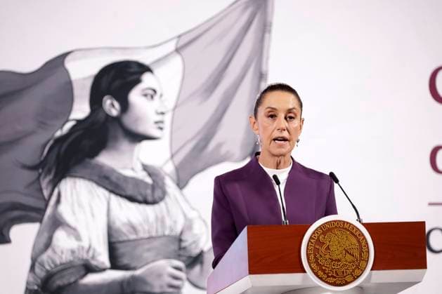 Mexican President Claudia Sheinbaum Holds Briefing Conference Mexican President Claudia Sheinbaum Pardo announcing that Mexico will hit back at US President Donald Trump s tariffs during a briefing conference at the National Palace. on March 4, 2025 in Mexico City, Mexico. (Photo by Luis Barron Eyepix Group) Copyright: xLuisxBarron xEyepixxGroupx LB_04032025_145588