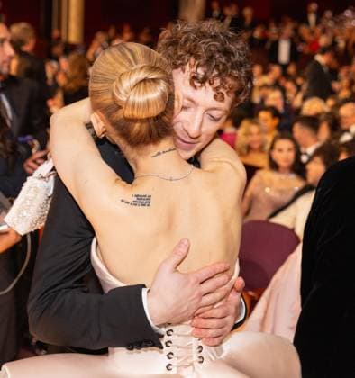 Ariana Grande and Ethan Slater embrace at the live ABC Telecast of the 97th OscarsÂ® at the DolbyÂ® Theatre at Ovation Hollywood on Sunday, March 2, 2025. Los Angeles CA USA  34776031PLX