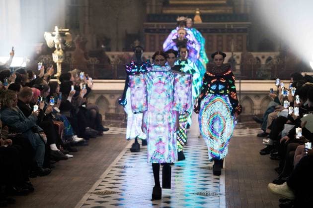 PFW - Anrealage Runway - Paris AJ Models present creations by Anrealage for the Womenswear Ready-to-wear Fall-Winter 2025 2026 collection as part of the Paris Fashion Week, at the American Cathedral in Paris, France on March 4, 2025. Photo by Alexis Jumeau ABACAPRESS.COM Paris France  Copyright: xJumeauxAlexis ABACAx