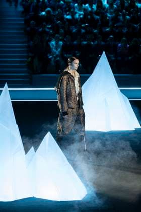 PFW - Dior Runway Models present creations by Dior for the Womenswear Ready-to-wear Fall-Winter 2025 2026 collection as part of the Paris Fashion Week, in Paris on March 4, 2025. Photo by Eliot Blondet ABACAPRESS.COM Paris France  Copyright: xBlondetxEliot ABACAx