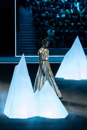 PFW - Dior Runway Models present creations by Dior for the Womenswear Ready-to-wear Fall-Winter 2025 2026 collection as part of the Paris Fashion Week, in Paris on March 4, 2025. Photo by Eliot Blondet ABACAPRESS.COM Paris France  Copyright: xBlondetxEliot ABACAx