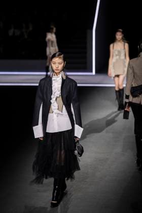 PFW - Dior Runway Models present creations by Dior for the Womenswear Ready-to-wear Fall-Winter 2025 2026 collection as part of the Paris Fashion Week, in Paris on March 4, 2025. Photo by Eliot Blondet ABACAPRESS.COM Paris France  Copyright: xBlondetxEliot ABACAx