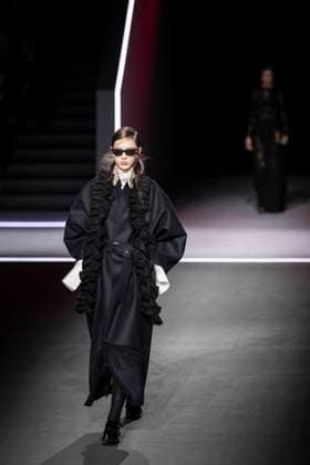 PFW - Dior Runway Models present creations by Dior for the Womenswear Ready-to-wear Fall-Winter 2025 2026 collection as part of the Paris Fashion Week, in Paris on March 4, 2025. Photo by Eliot Blondet ABACAPRESS.COM Paris France  Copyright: xBlondetxEliot ABACAx