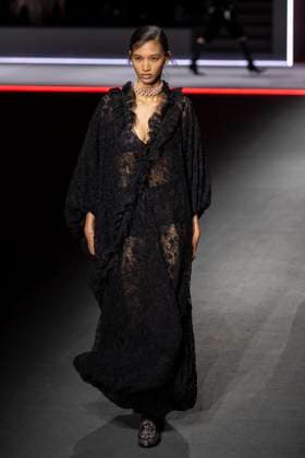 PFW - Dior Runway Models present creations by Dior for the Womenswear Ready-to-wear Fall-Winter 2025 2026 collection as part of the Paris Fashion Week, in Paris on March 4, 2025. Photo by Eliot Blondet ABACAPRESS.COM Paris France  Copyright: xBlondetxEliot ABACAx
