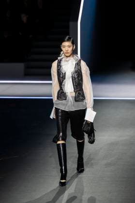 PFW - Dior Runway Models present creations by Dior for the Womenswear Ready-to-wear Fall-Winter 2025 2026 collection as part of the Paris Fashion Week, in Paris on March 4, 2025. Photo by Eliot Blondet ABACAPRESS.COM Paris France  Copyright: xBlondetxEliot ABACAx