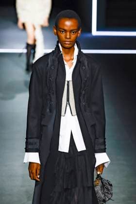 Défilé Christian Dior Mode Féminine Prêt À Porter Automne Hiver 2025 2026 lors de la Fashion Week de Paris PFW Défilé Christian Dior Mode Féminine Prêt À Porter Automne Hiver 2025 2026 lors de la Fashion Week de Paris PFW , à Paris, France, le 4 mars 2025 Runway Christian Dior Womenswear Ready to Wear Fall Winter 2025 2026 show during Paris Fashion Week PFW , in Paris, France, March 4, 2025 Paris France  Copyright: xAgencex xBestimagexAgencex xBestimagex