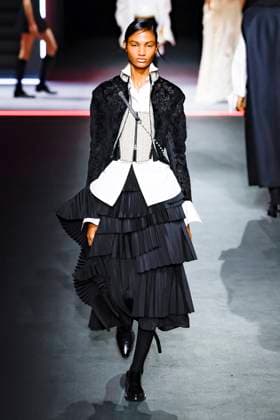 Défilé Christian Dior Mode Féminine Prêt À Porter Automne Hiver 2025 2026 lors de la Fashion Week de Paris PFW Défilé Christian Dior Mode Féminine Prêt À Porter Automne Hiver 2025 2026 lors de la Fashion Week de Paris PFW , à Paris, France, le 4 mars 2025 Runway Christian Dior Womenswear Ready to Wear Fall Winter 2025 2026 show during Paris Fashion Week PFW , in Paris, France, March 4, 2025 Paris France  Copyright: xAgencex xBestimagexAgencex xBestimagex