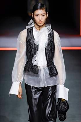Défilé Christian Dior Mode Féminine Prêt À Porter Automne Hiver 2025 2026 lors de la Fashion Week de Paris PFW Défilé Christian Dior Mode Féminine Prêt À Porter Automne Hiver 2025 2026 lors de la Fashion Week de Paris PFW , à Paris, France, le 4 mars 2025 Runway Christian Dior Womenswear Ready to Wear Fall Winter 2025 2026 show during Paris Fashion Week PFW , in Paris, France, March 4, 2025 Paris France  Copyright: xAgencex xBestimagexAgencex xBestimagex