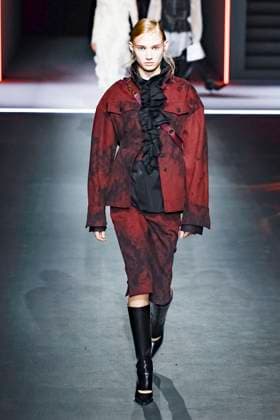 Défilé Christian Dior Mode Féminine Prêt À Porter Automne Hiver 2025 2026 lors de la Fashion Week de Paris PFW Défilé Christian Dior Mode Féminine Prêt À Porter Automne Hiver 2025 2026 lors de la Fashion Week de Paris PFW , à Paris, France, le 4 mars 2025 Runway Christian Dior Womenswear Ready to Wear Fall Winter 2025 2026 show during Paris Fashion Week PFW , in Paris, France, March 4, 2025 Paris France  Copyright: xAgencex xBestimagexAgencex xBestimagex