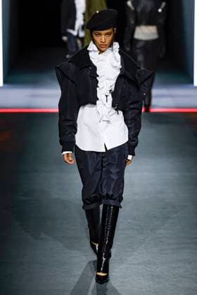 Défilé Christian Dior Mode Féminine Prêt À Porter Automne Hiver 2025 2026 lors de la Fashion Week de Paris PFW Défilé Christian Dior Mode Féminine Prêt À Porter Automne Hiver 2025 2026 lors de la Fashion Week de Paris PFW , à Paris, France, le 4 mars 2025 Runway Christian Dior Womenswear Ready to Wear Fall Winter 2025 2026 show during Paris Fashion Week PFW , in Paris, France, March 4, 2025 Paris France  Copyright: xAgencex xBestimagexAgencex xBestimagex