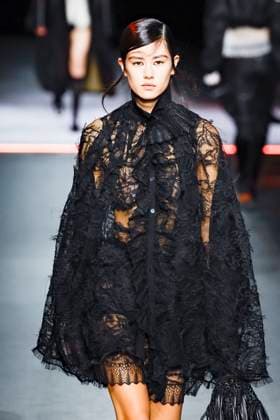 Défilé Christian Dior Mode Féminine Prêt À Porter Automne Hiver 2025 2026 lors de la Fashion Week de Paris PFW Défilé Christian Dior Mode Féminine Prêt À Porter Automne Hiver 2025 2026 lors de la Fashion Week de Paris PFW , à Paris, France, le 4 mars 2025 Runway Christian Dior Womenswear Ready to Wear Fall Winter 2025 2026 show during Paris Fashion Week PFW , in Paris, France, March 4, 2025 Paris France  Copyright: xAgencex xBestimagexAgencex xBestimagex