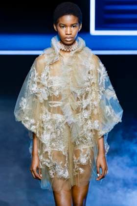 Défilé Christian Dior Mode Féminine Prêt À Porter Automne Hiver 2025 2026 lors de la Fashion Week de Paris PFW Défilé Christian Dior Mode Féminine Prêt À Porter Automne Hiver 2025 2026 lors de la Fashion Week de Paris PFW , à Paris, France, le 4 mars 2025 Runway Christian Dior Womenswear Ready to Wear Fall Winter 2025 2026 show during Paris Fashion Week PFW , in Paris, France, March 4, 2025 Paris France  Copyright: xAgencex xBestimagexAgencex xBestimagex