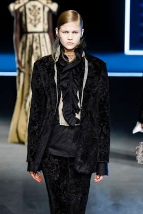 Défilé Christian Dior Mode Féminine Prêt À Porter Automne Hiver 2025 2026 lors de la Fashion Week de Paris PFW Défilé Christian Dior Mode Féminine Prêt À Porter Automne Hiver 2025 2026 lors de la Fashion Week de Paris PFW , à Paris, France, le 4 mars 2025 Runway Christian Dior Womenswear Ready to Wear Fall Winter 2025 2026 show during Paris Fashion Week PFW , in Paris, France, March 4, 2025 Paris France  Copyright: xAgencex xBestimagexAgencex xBestimagex