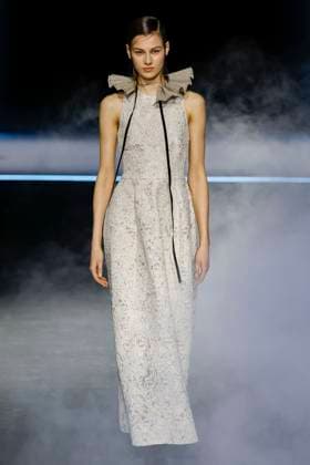 Défilé Christian Dior Mode Féminine Prêt À Porter Automne Hiver 2025 2026 lors de la Fashion Week de Paris PFW Défilé Christian Dior Mode Féminine Prêt À Porter Automne Hiver 2025 2026 lors de la Fashion Week de Paris PFW , à Paris, France, le 4 mars 2025 Runway Christian Dior Womenswear Ready to Wear Fall Winter 2025 2026 show during Paris Fashion Week PFW , in Paris, France, March 4, 2025 Paris France  Copyright: xAgencex xBestimagexAgencex xBestimagex