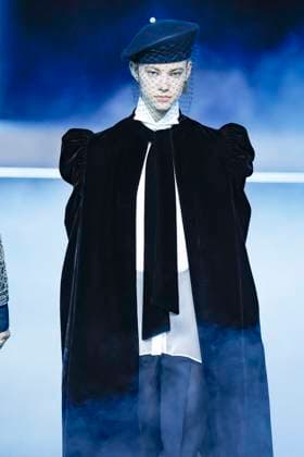 Défilé Christian Dior Mode Féminine Prêt À Porter Automne Hiver 2025 2026 lors de la Fashion Week de Paris PFW Défilé Christian Dior Mode Féminine Prêt À Porter Automne Hiver 2025 2026 lors de la Fashion Week de Paris PFW , à Paris, France, le 4 mars 2025 Runway Christian Dior Womenswear Ready to Wear Fall Winter 2025 2026 show during Paris Fashion Week PFW , in Paris, France, March 4, 2025 Paris France  Copyright: xAgencex xBestimagexAgencex xBestimagex