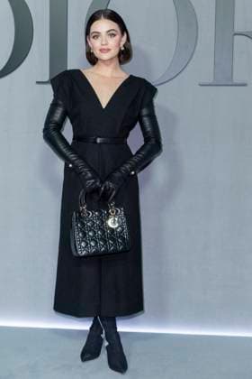Entertainment Themen der Woche KW10 Entertainment Bilder des Tages Photocall dau défilé Christian Dior Mode Féminine Prêt À Porter Automne Hiver 2025 2026 lors de la Fashion Week de Paris PFW Lucy Hale au photocall du défilé Christian Dior Mode Féminine Prêt À Porter Automne Hiver 2025 2026 lors de la Fashion Week de Paris PFW , à Paris, France, le 4 mars 2025 Olivier Borde Bestimage Photocall at the Christian Dior Womenswear Ready to Wear Fall Winter 2025 2026 show during Paris Fashion Week PFW , in Paris, France, March 4, 2025 Paris France  Copyright: xOLIVIERxBORDEx xBESTIMAGExOLIVIERxBORDEx xBESTIMAGEx