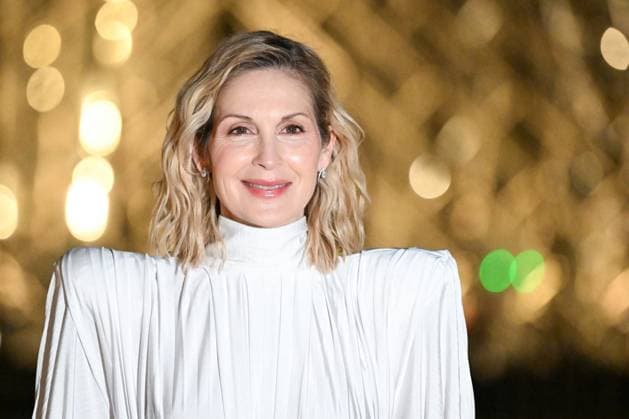 PFW Le Grand Diner du Louvre Arrivals Photocall Kelly Rutherford attending the Le Grand Diner du Louvre Arrivals Photocall at the Musee du Louvre as part of Paris Fashion Week on March 04, 2025 in Paris, France. Photo by Aurore Marechal ABACAPRESS.COM Paris France  Copyright: xMarechalxAurore ABACAx