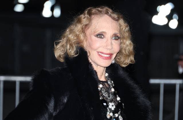 Marisa Berenson arrives at the Grand Diner du Louvre in Paris on March 4, 2025 Denis Guignebourg BestImage France  Copyright: xDenisxGuignebourgx xBestimagexDenisxGuignebourgx xBestimagex