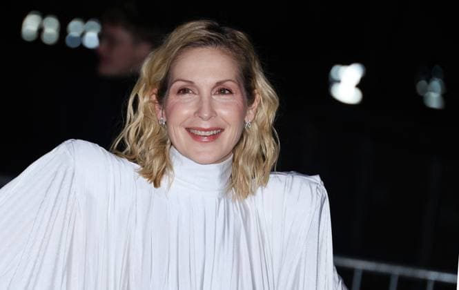 Kelly Rutherford arrives at the Grand Diner du Louvre in Paris on March 4, 2025 Denis Guignebourg BestImage France  Copyright: xDenisxGuignebourgx xBestimagexDenisxGuignebourgx xBestimagex