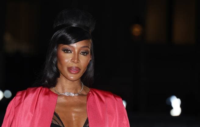 Naomi Campbell arrives at the Grand Diner du Louvre in Paris on March 4, 2025 Denis Guignebourg BestImage France  Copyright: xDenisxGuignebourgx xBestimagexDenisxGuignebourgx xBestimagex