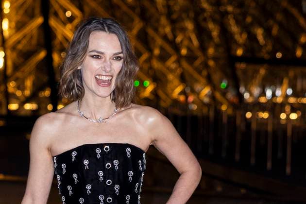 Le Grand Diner du Louvre photo call Keira Knightley Photo Call du Le Grand Diner du Louvre lors de la Fashion Week à Paris le 5 mars 2025 Olivier Borde Bestimage Photo call Le Grand Diner du Louvre during Fashion Week in Paris on March 5th, 2025 Paris France  Copyright: xOLIVIERxBORDEx xBESTIMAGExOLIVIERxBORDEx xBESTIMAGEx