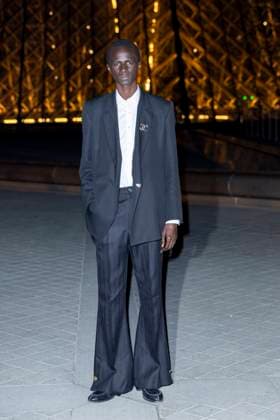 Le Grand Diner du Louvre photo call Malick Bodian Photo Call du Le Grand Diner du Louvre lors de la Fashion Week à Paris le 5 mars 2025 Olivier Borde Bestimage Photo call Le Grand Diner du Louvre during Fashion Week in Paris on March 5th, 2025 Paris France  Copyright: xOLIVIERxBORDEx xBESTIMAGExOLIVIERxBORDEx xBESTIMAGEx