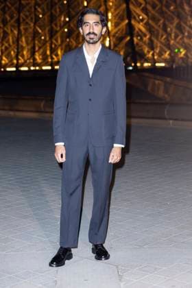 Le Grand Diner du Louvre photo call Dev Patel Photo Call du Le Grand Diner du Louvre lors de la Fashion Week à Paris le 5 mars 2025 Olivier Borde Bestimage Photo call Le Grand Diner du Louvre during Fashion Week in Paris on March 5th, 2025 Paris France  Copyright: xOLIVIERxBORDEx xBESTIMAGExOLIVIERxBORDEx xBESTIMAGEx