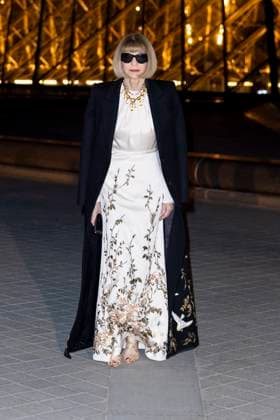 Bilder des Jahres 2025, Entertainment 03 März Entertainment Themen der Woche KW10 Le Grand Diner du Louvre Photo call Anna Wintour Photo Call du Le Grand Diner du Louvre during Fashion Week in Paris on March 5th, 2025 Olivier Borde Bestimage Photo call Le Grand Diner du Louvre during Fashion Week in Paris on March 5th, 2025 Paris France  Copyright: xOLIVIERxBORDEx xBESTIMAGExOLIVIERxBORDEx xBESTIMAGEx