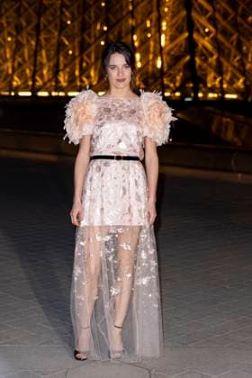Le Grand Diner du Louvre photo call Rebecca Marder Photo Call du Le Grand Diner du Louvre during Fashion Week in Paris on March 5th, 2025 Olivier Borde Bestimage Photo call Le Grand Diner du Louvre during Fashion Week in Paris on March 5th, 2025 Paris France  Copyright: xOLIVIERxBORDEx xBESTIMAGExOLIVIERxBORDEx xBESTIMAGEx
