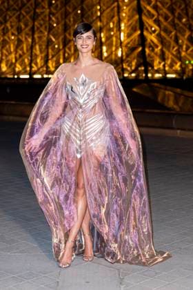 Le Grand Diner du Louvre photo call Taylor Hill Photo Call du Le Grand Diner du Louvre during Fashion Week in Paris on March 5th, 2025 Olivier Borde Bestimage Photo call Le Grand Diner du Louvre during Fashion Week in Paris on March 5th, 2025 Paris France  Copyright: xOLIVIERxBORDEx xBESTIMAGExOLIVIERxBORDEx xBESTIMAGEx