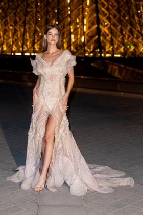 Le Grand Diner du Louvre photo call Barbara Palvin Photo Call du Le Grand Diner du Louvre during Fashion Week in Paris on March 5th, 2025 Olivier Borde Bestimage Photo call Le Grand Diner du Louvre during Fashion Week in Paris on March 5th, 2025 Paris France  Copyright: xOLIVIERxBORDEx xBESTIMAGExOLIVIERxBORDEx xBESTIMAGEx