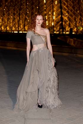 Le Grand Diner du Louvre photo call Karen Elson Photo Call du Le Grand Diner du Louvre during Fashion Week in Paris on March 5th, 2025 Olivier Borde Bestimage Photo call Le Grand Diner du Louvre during Fashion Week in Paris on March 5th, 2025 Paris France  Copyright: xOLIVIERxBORDEx xBESTIMAGExOLIVIERxBORDEx xBESTIMAGEx
