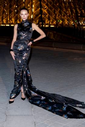 Le Grand Diner du Louvre photo call Natasha Poly Photo Call du Le Grand Diner du Louvre during Fashion Week in Paris on March 5th, 2025 Olivier Borde Bestimage Photo call Le Grand Diner du Louvre during Fashion Week in Paris on March 5th, 2025 Paris France  Copyright: xOLIVIERxBORDEx xBESTIMAGExOLIVIERxBORDEx xBESTIMAGEx