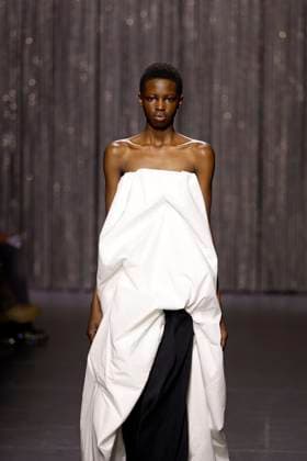 Alainpaul Ready to wear fall winter 2025 26 Paris March 2025 Alainpaul Ready to wear fall winter 2025 26 Paris March 2025, Credit:Zeppelin Avalon  Copyright: xZeppelinx xAvalonx 0972163454