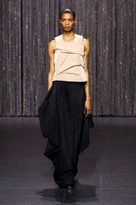Alainpaul Ready to wear fall winter 2025 26 Paris March 2025 Alainpaul Ready to wear fall winter 2025 26 Paris March 2025, Credit:Zeppelin Avalon  Copyright: xZeppelinx xAvalonx 0972163910