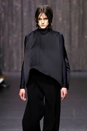 Alainpaul Ready to wear fall winter 2025 26 Paris March 2025 Alainpaul Ready to wear fall winter 2025 26 Paris March 2025, Credit:Zeppelin Avalon  Copyright: xZeppelinx xAvalonx 0972164255