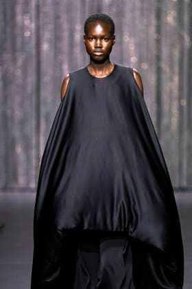 Alainpaul Ready to wear fall winter 2025 26 Paris March 2025 Alainpaul Ready to wear fall winter 2025 26 Paris March 2025, Credit:Zeppelin Avalon  Copyright: xZeppelinx xAvalonx 0972164406