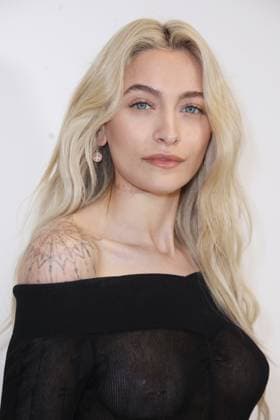 PFW - Stella McCartney Photocall Paris Jackson at the Stella McCartney fashion show as part of Paris Fashion Week on March 5, 2025 in Paris, France. Photo by Jerome Domine ABACAPRESS.COM Paris France  Copyright: xDominexJerome ABACAx