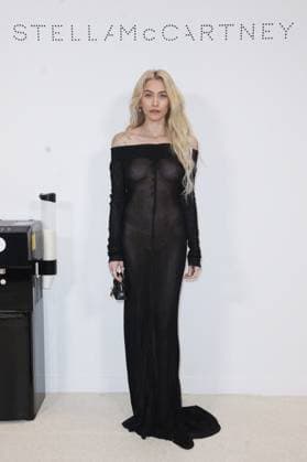 PFW - Stella McCartney Photocall Paris Jackson at the Stella McCartney fashion show as part of Paris Fashion Week on March 5, 2025 in Paris, France. Photo by Jerome Domine ABACAPRESS.COM Paris France  Copyright: xDominexJerome ABACAx